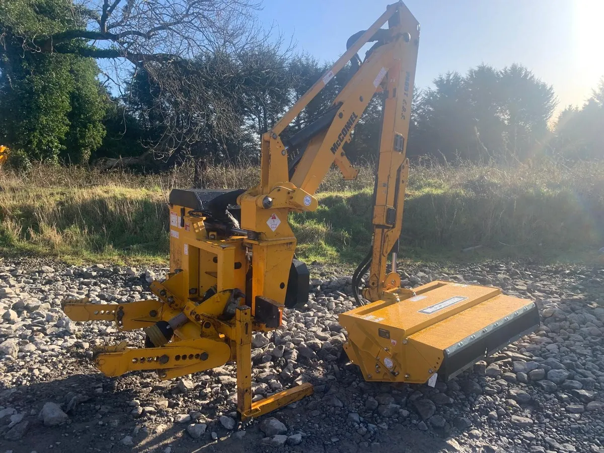 MCCONNEL PA65T REVOLUTION - Image 3