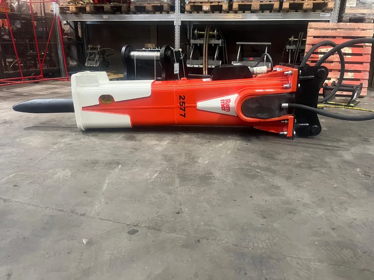 Rammer BR2577 Hydraulic Hammer/ Breaker - Image 1
