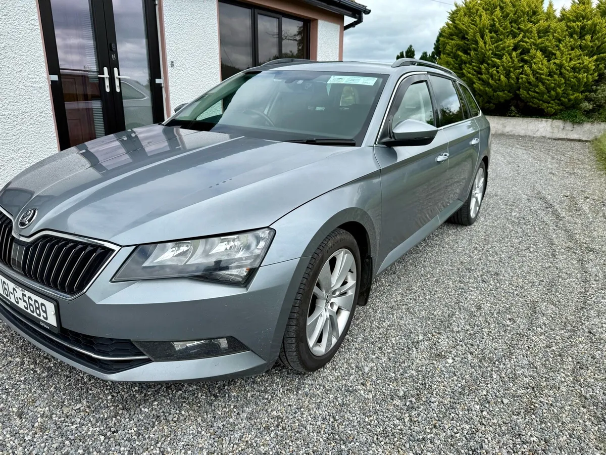 Skoda Superb - Image 2