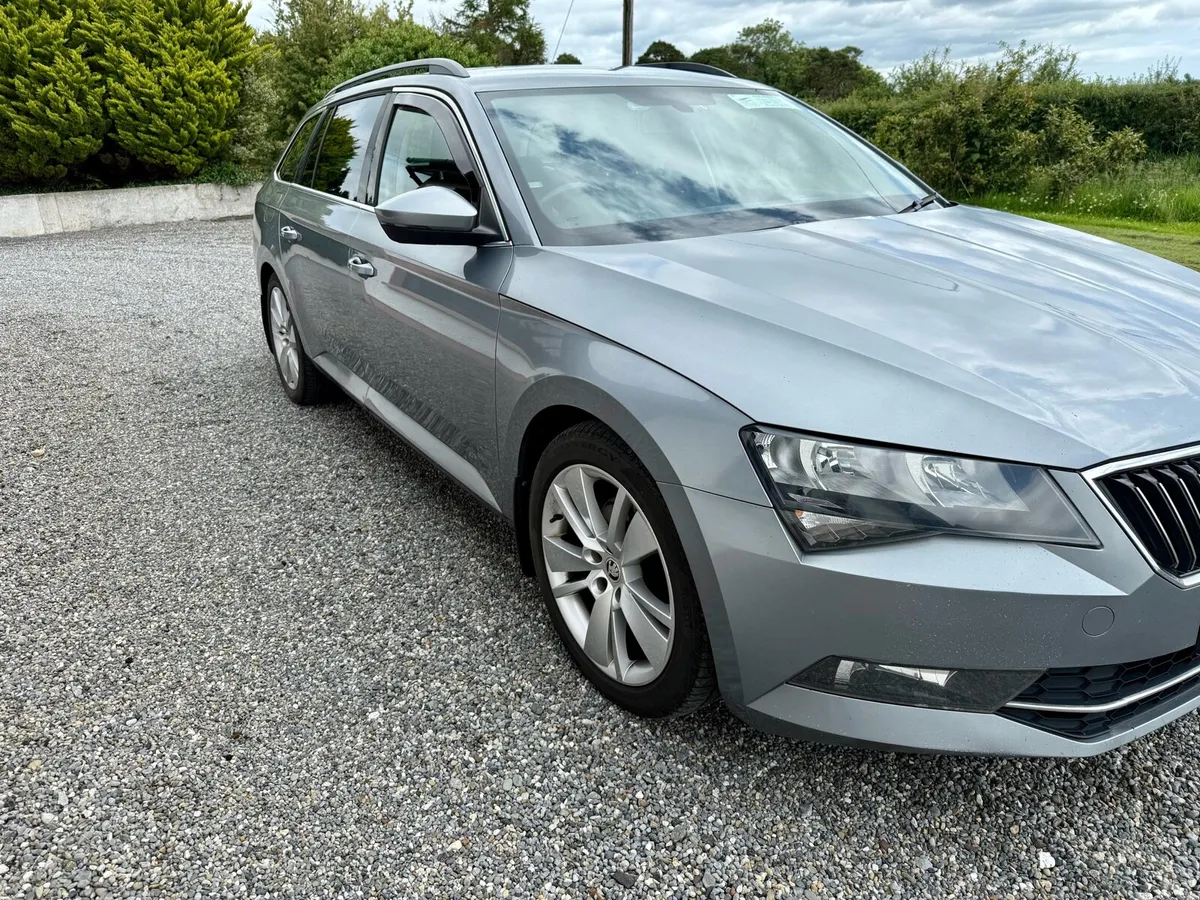 Skoda Superb - Image 3