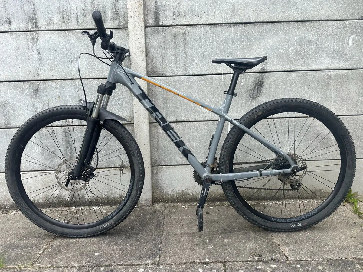 Trek Marlin 6 Mountain bike - Image 1