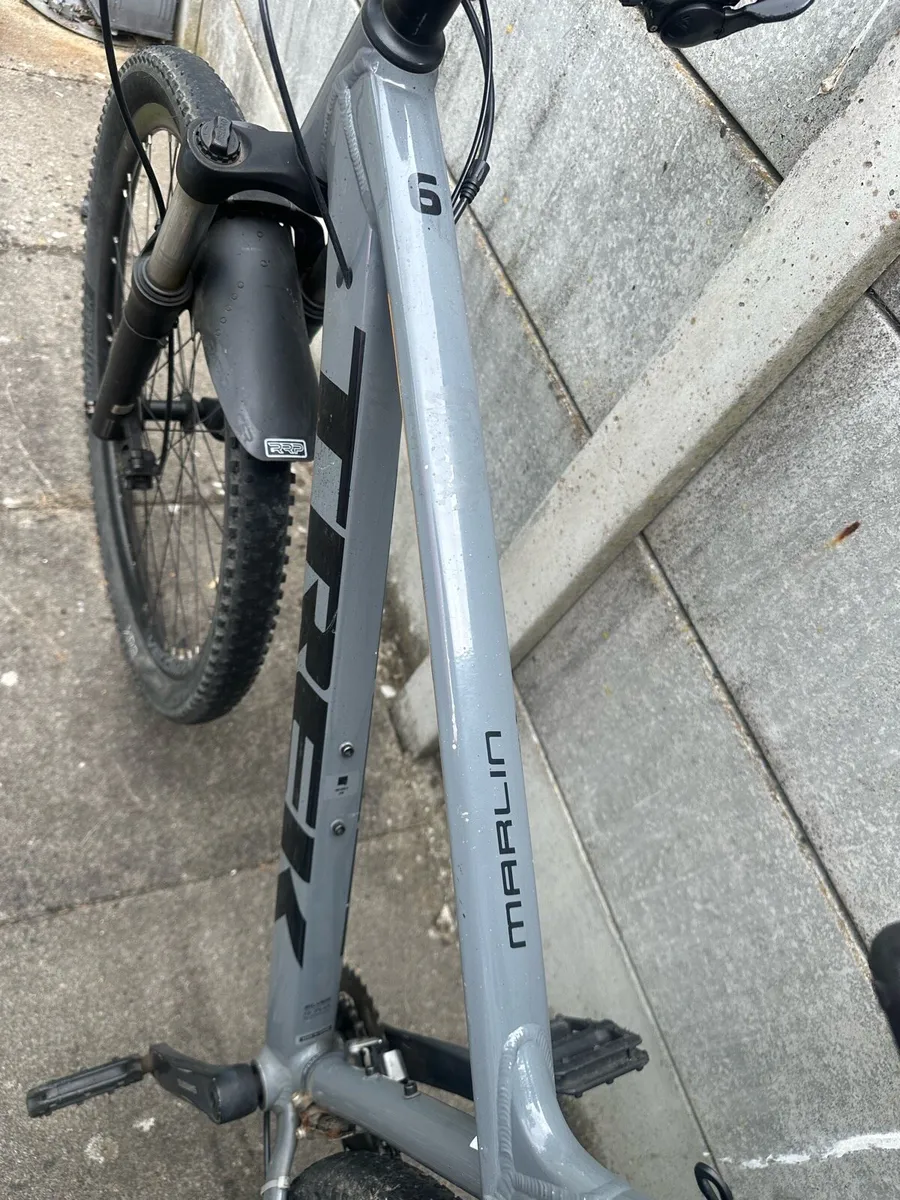 Trek Marlin 6 Mountain bike - Image 3