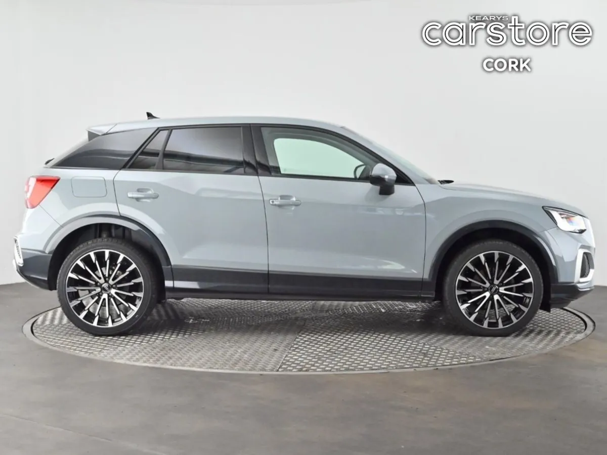 Audi Q2 30 TDI 116HP SE - Image 3