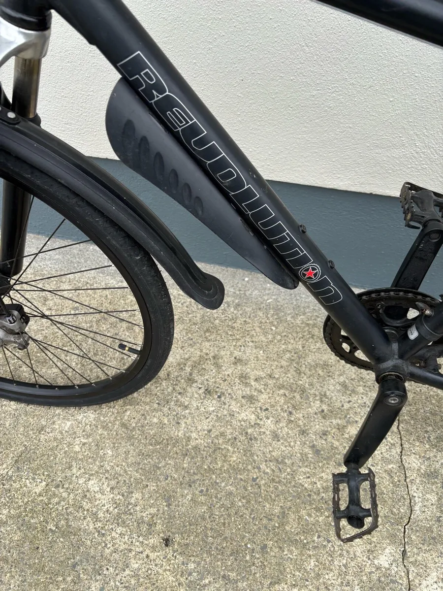 Ladies and Gents bicycles - Image 2