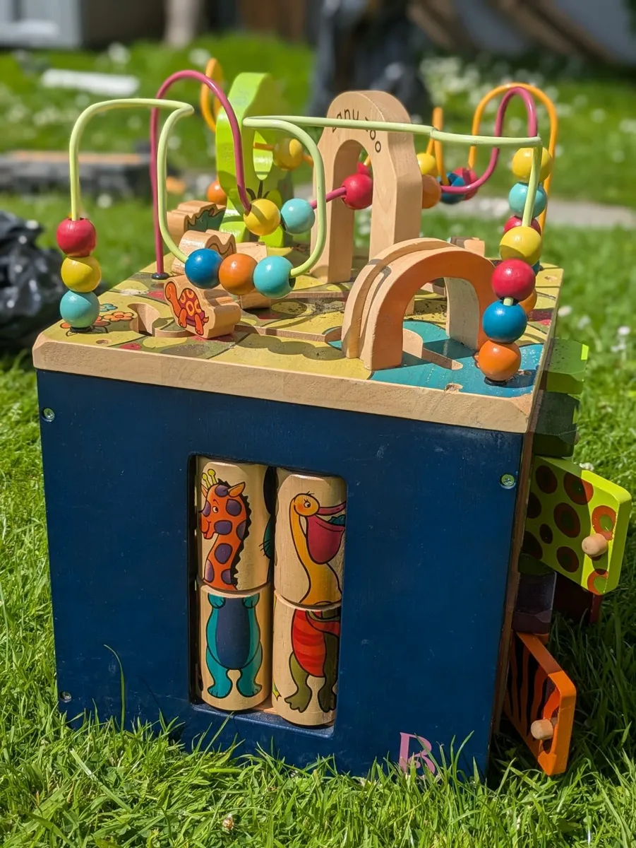 Toddler activity box - Image 4