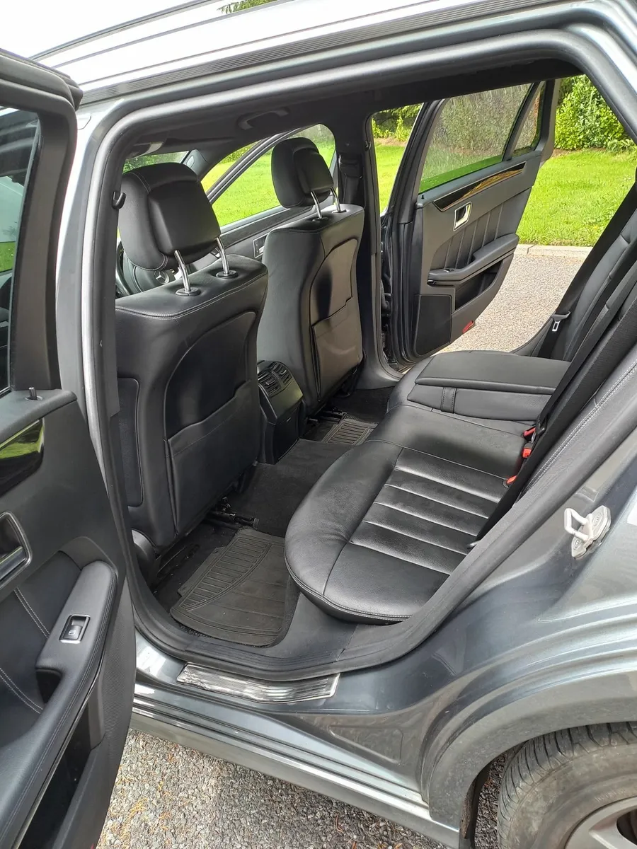 Mercedes-Benz E-Class 2015 - Image 2
