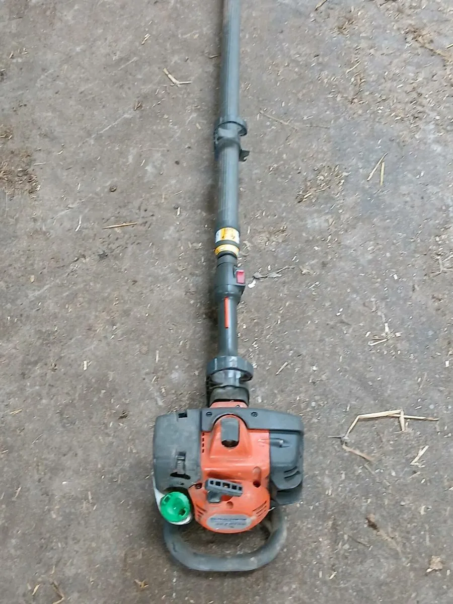 Husqvarna pole saw - Image 1