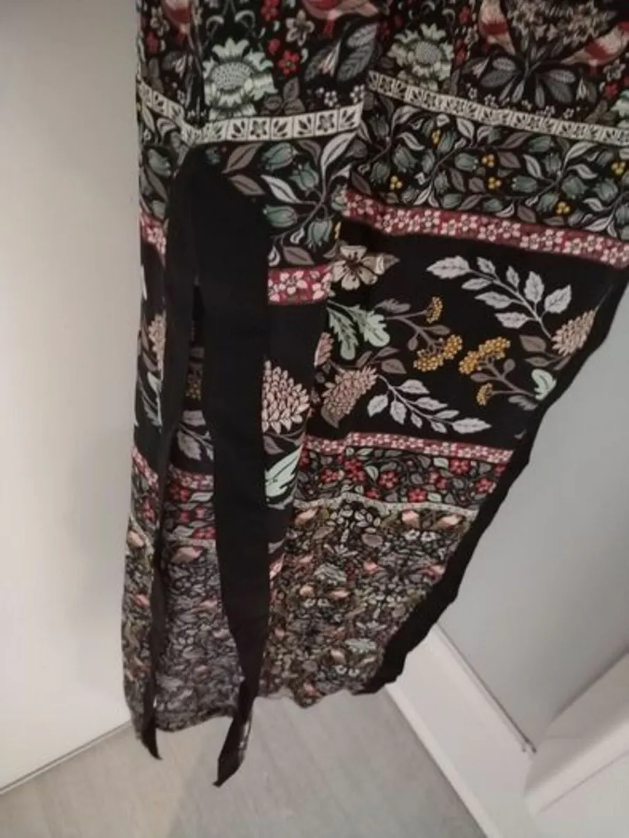 Silk dress - Image 4