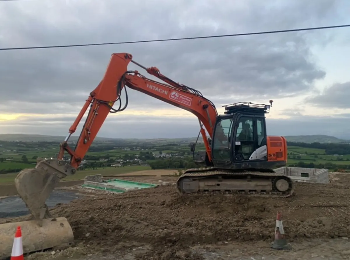 Digger , dumper - Image 2