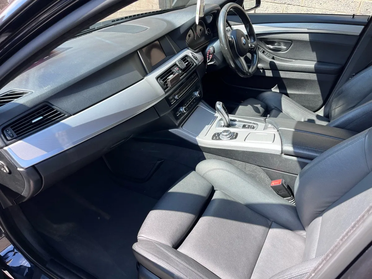 5 Series BMW - Image 3