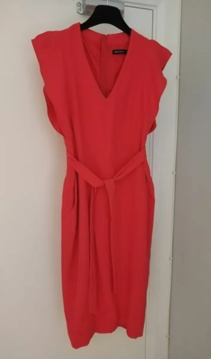 Red dress - Image 2
