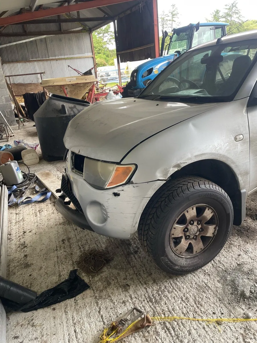 Mitsubishi L200 - Image 2