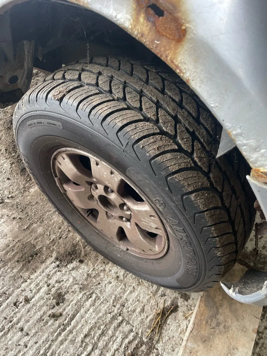 Mitsubishi L200 - Image 4