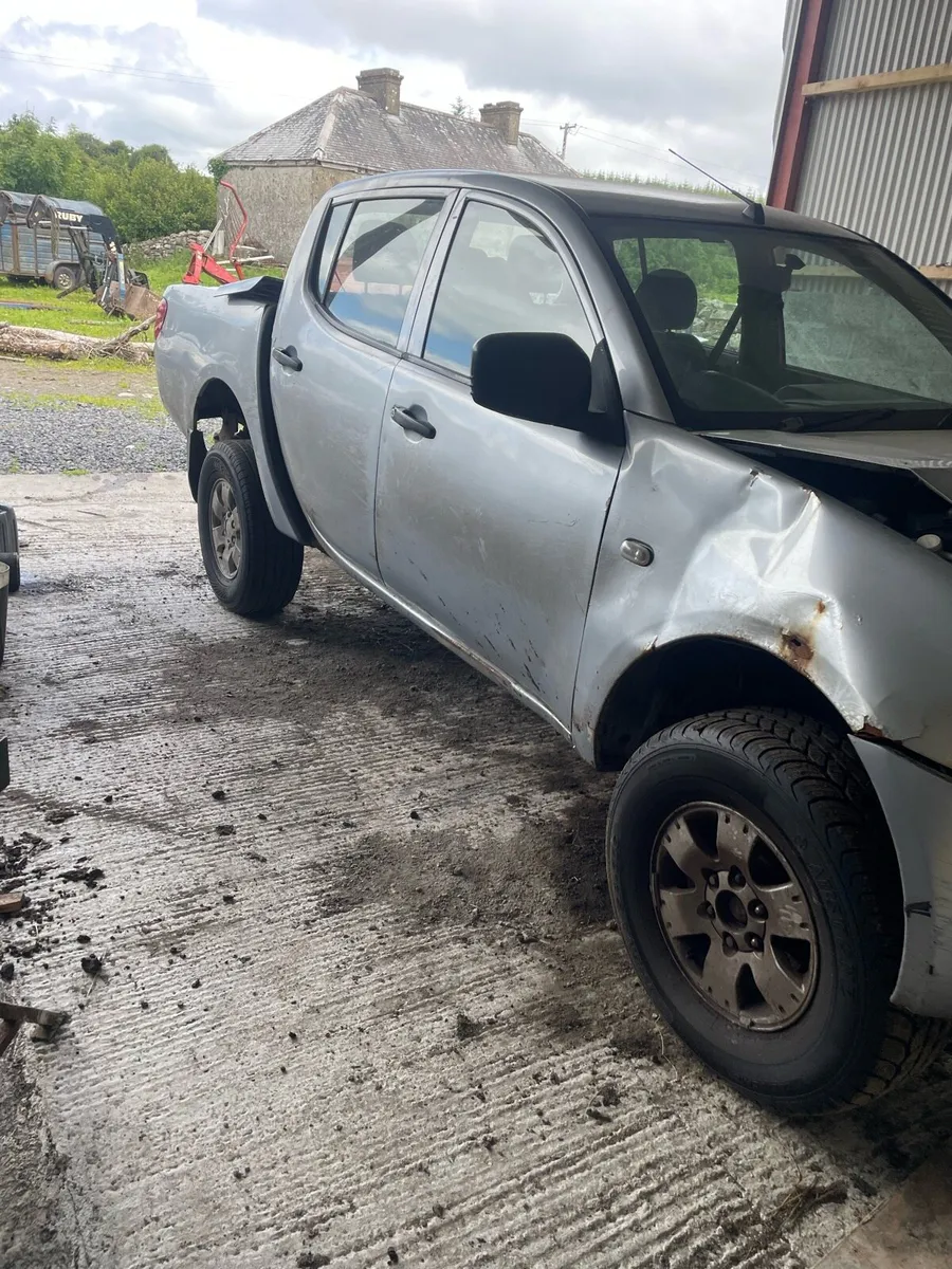Mitsubishi L200 - Image 1