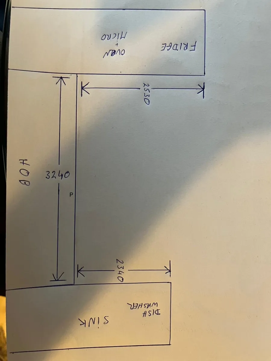 QUICK SALE NEEDED - KITCHEN - SHAKER TIMBER - Image 3