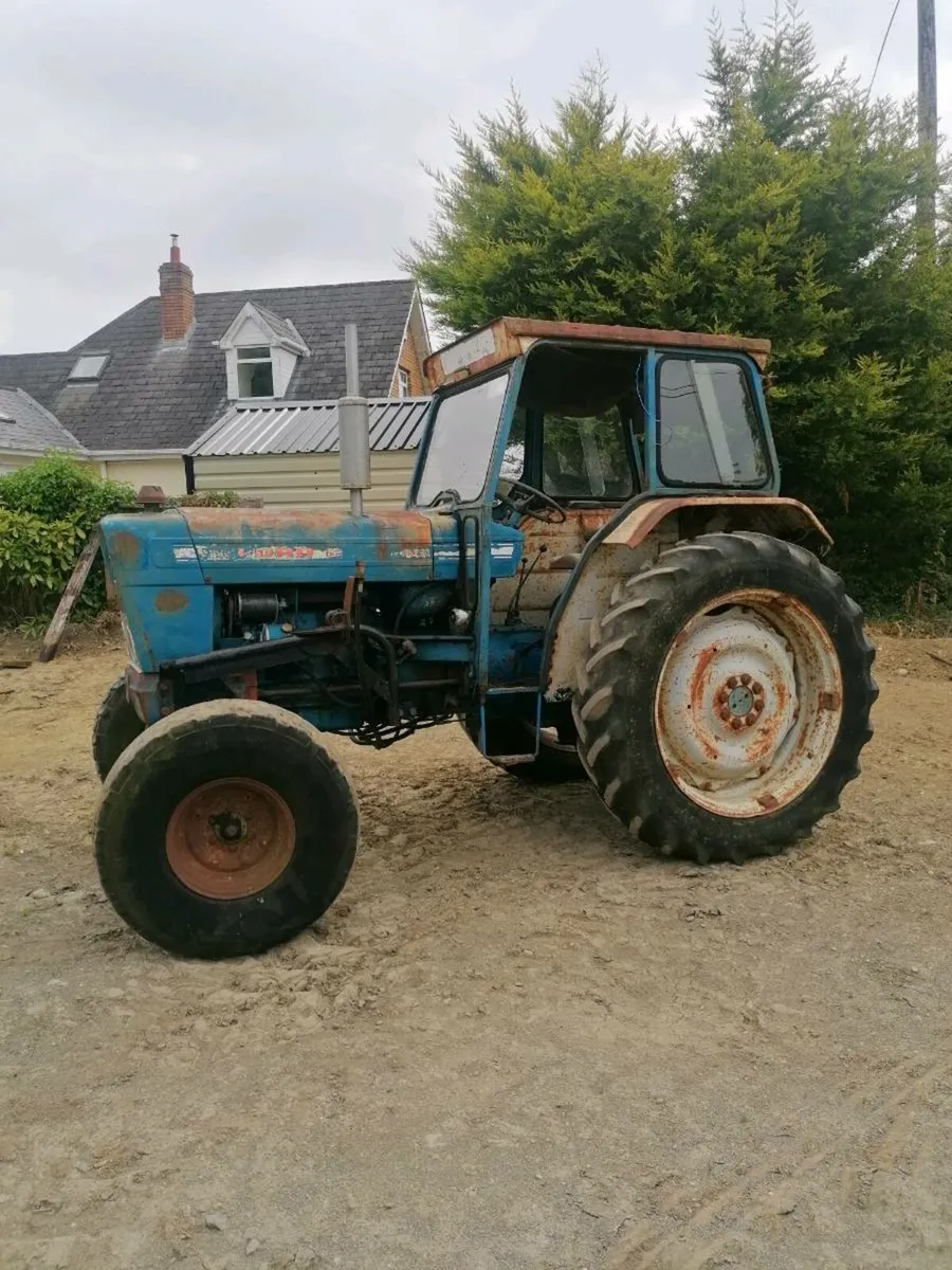 Ford 5000 tractor - Image 1
