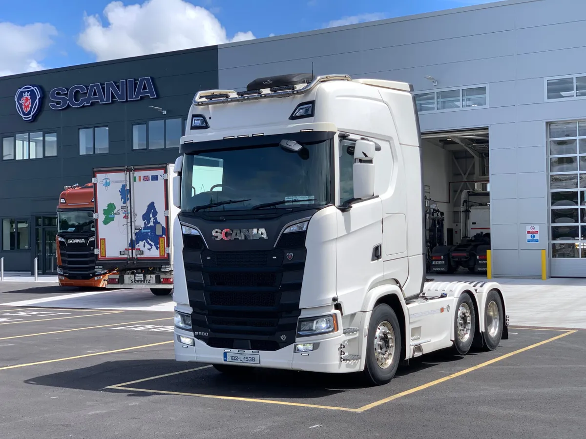 Scania R580 V8 - Image 1
