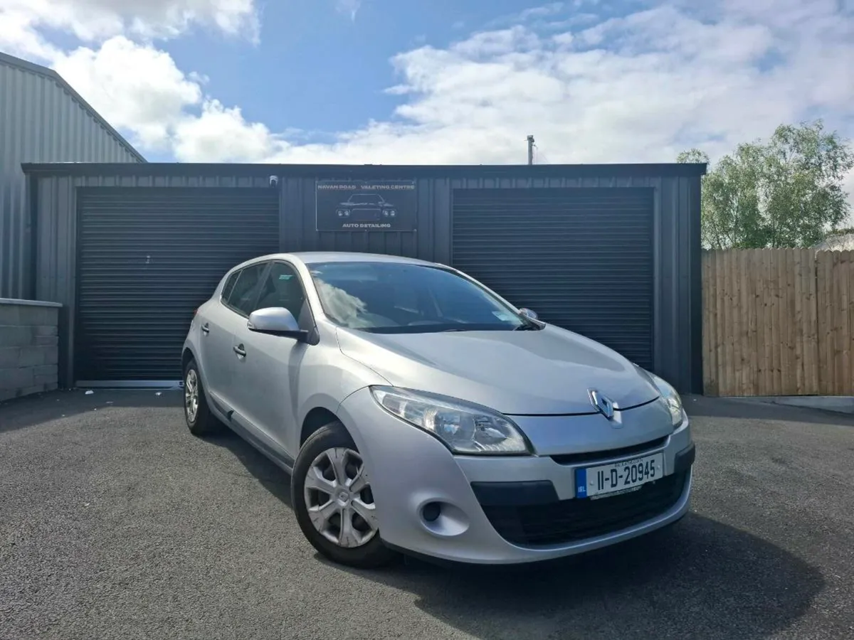 2011 Renault megane - Image 1