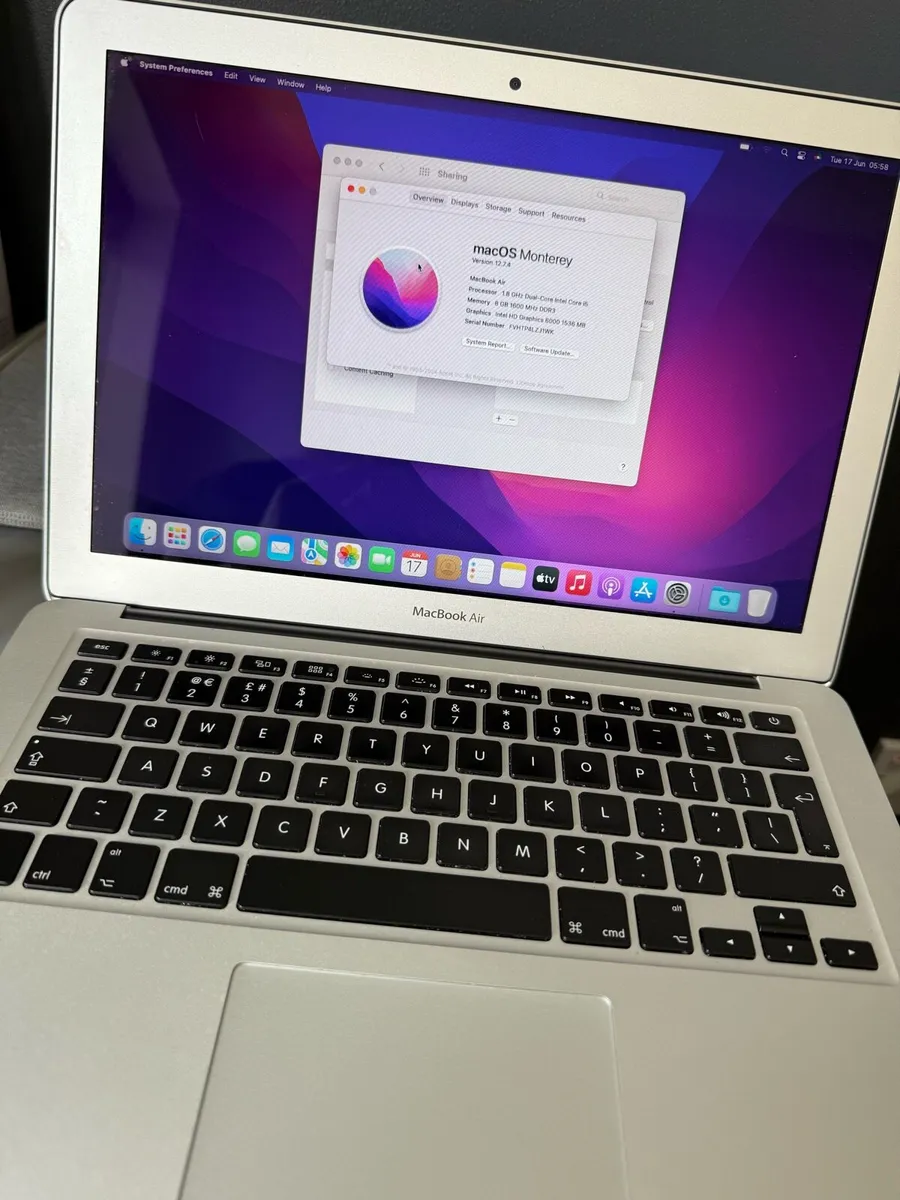 Mac book air 2020 - Image 1