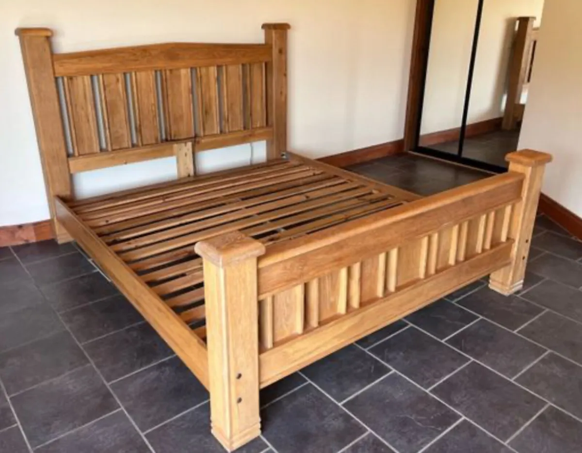 Bedroom furniture - Image 4