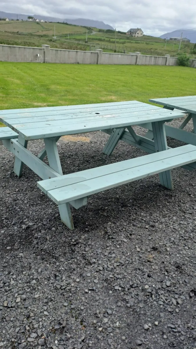 Wooden bench - Image 2