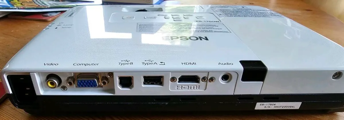 Projector - Image 4