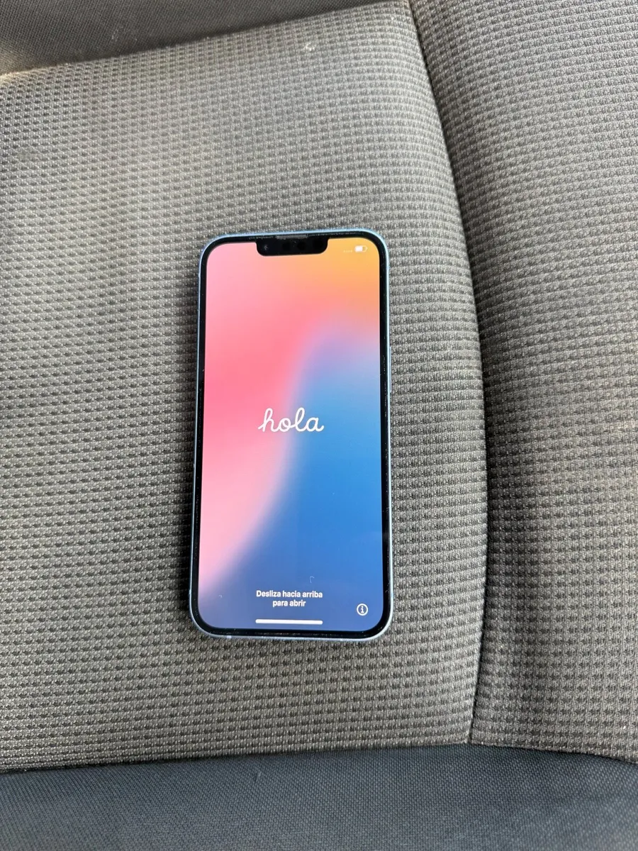 iPhone 14 - Image 3