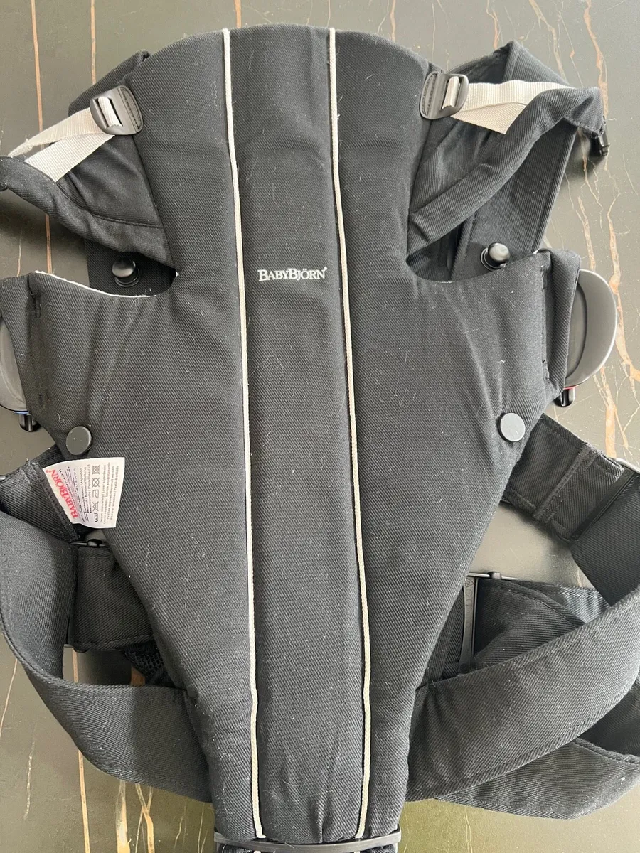 Baby Bjorn Carrier - Image 4