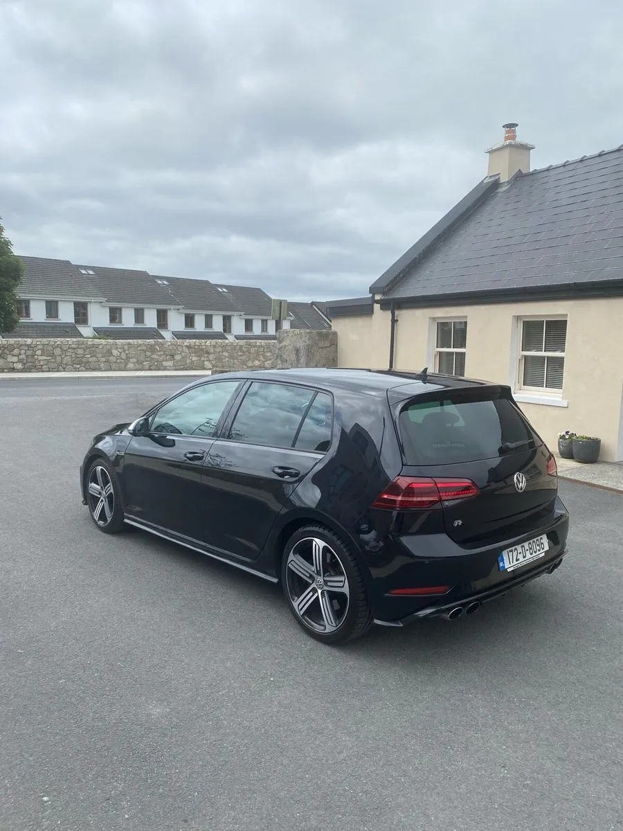 Golf R - Image 4