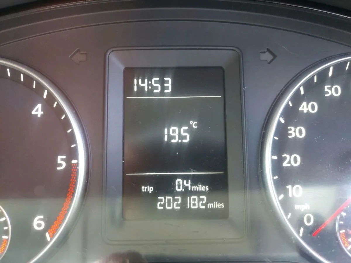 VW Caddy - Image 3