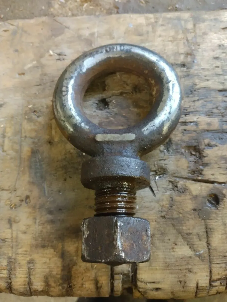 Vintage heavy duty lifting eyebolt - Image 1