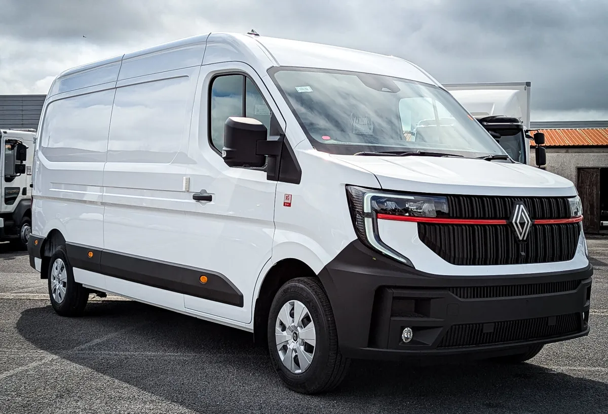 All New Renault Master L3H2 White In Stock - Image 2