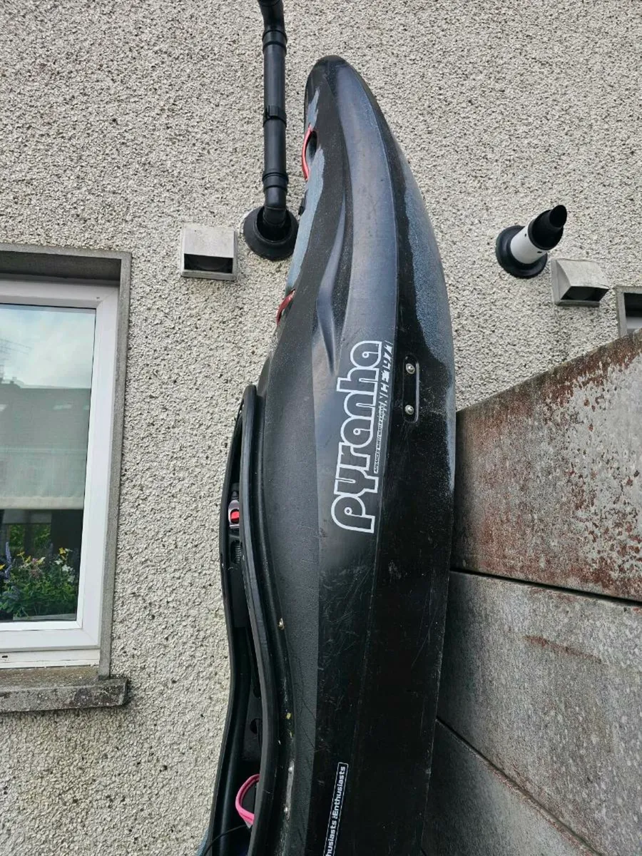 Kayak - Image 2