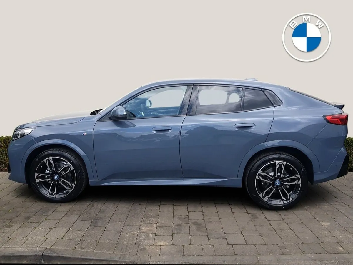 BMW iX2 Edrive20 Msport - Image 3