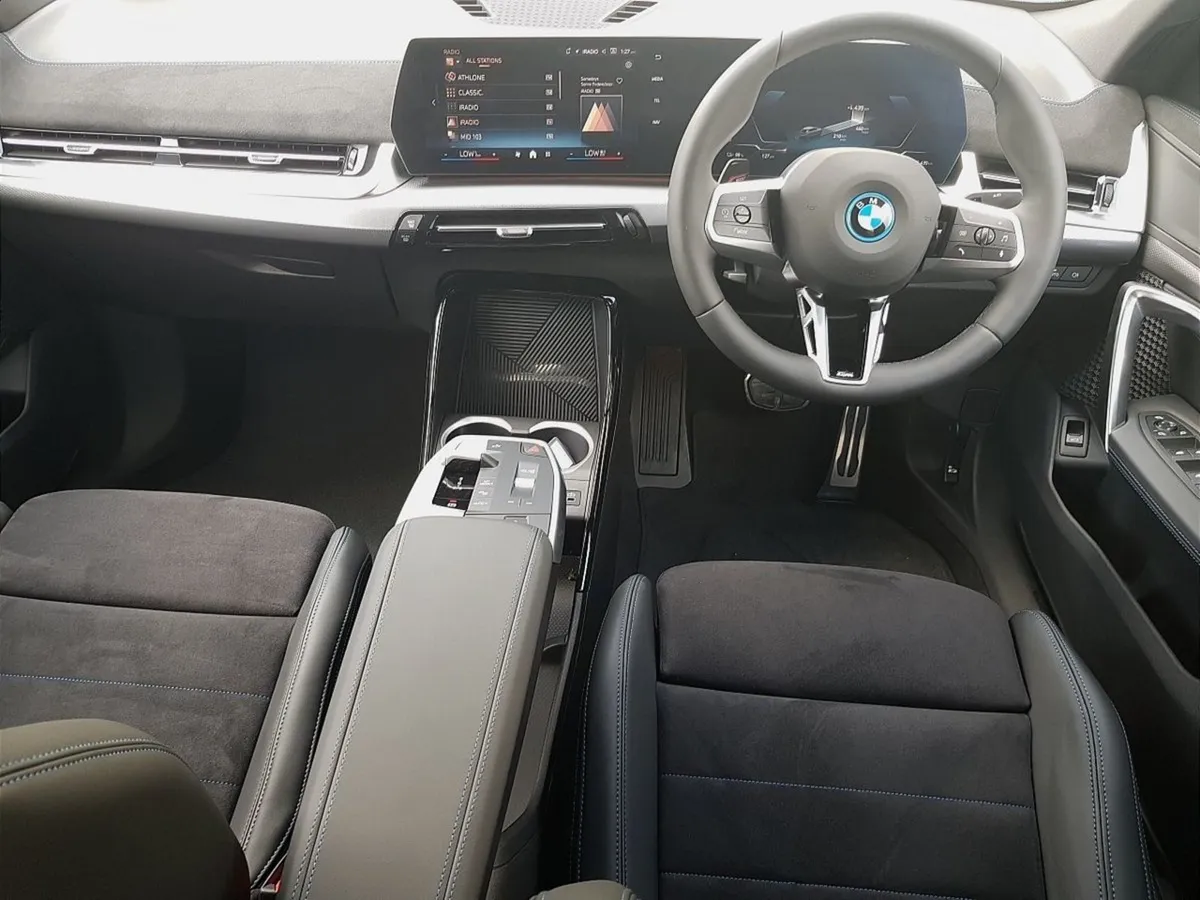 BMW iX2 Edrive20 Msport - Image 4