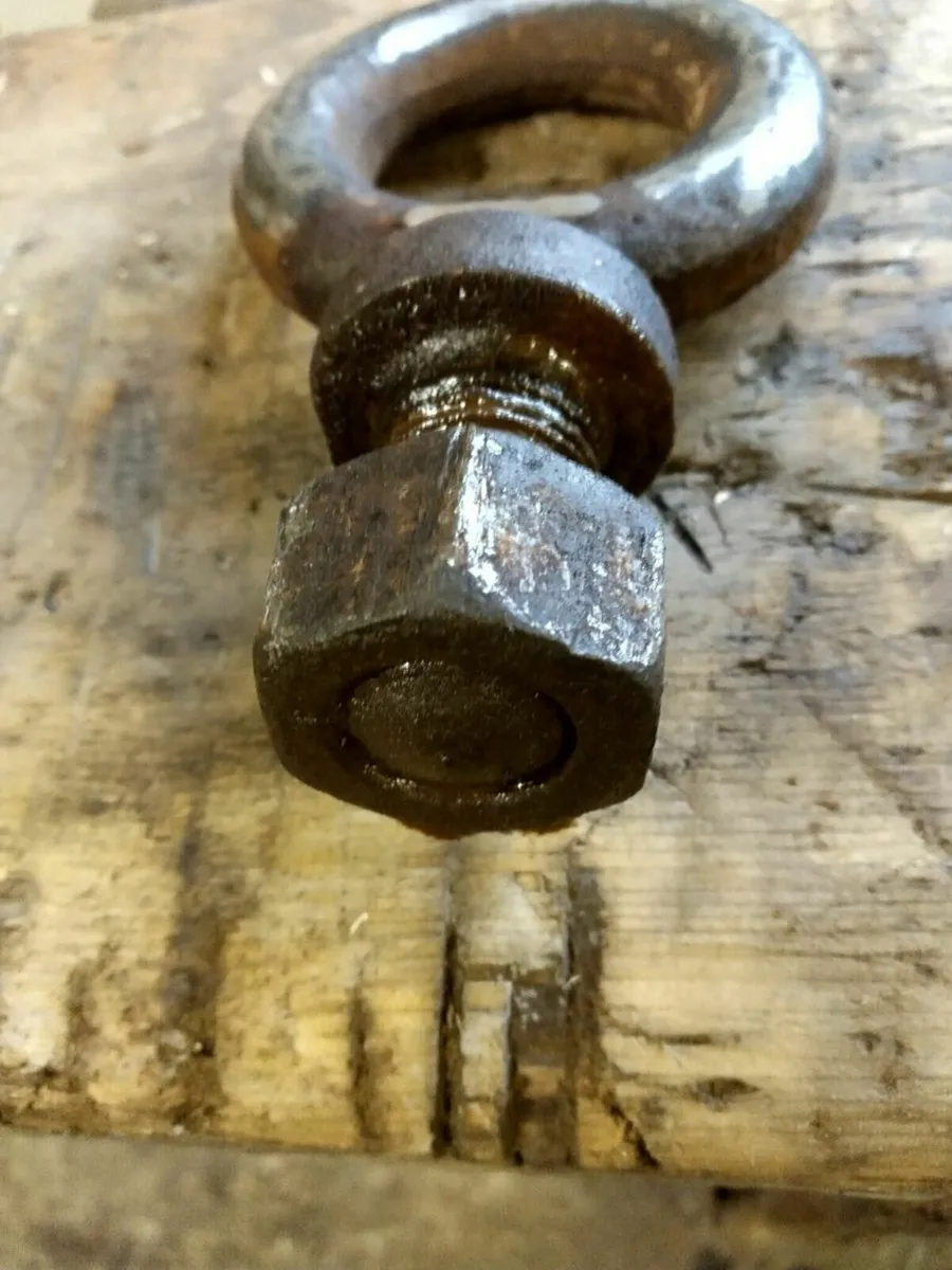 Vintage heavy duty lifting eyebolt - Image 3