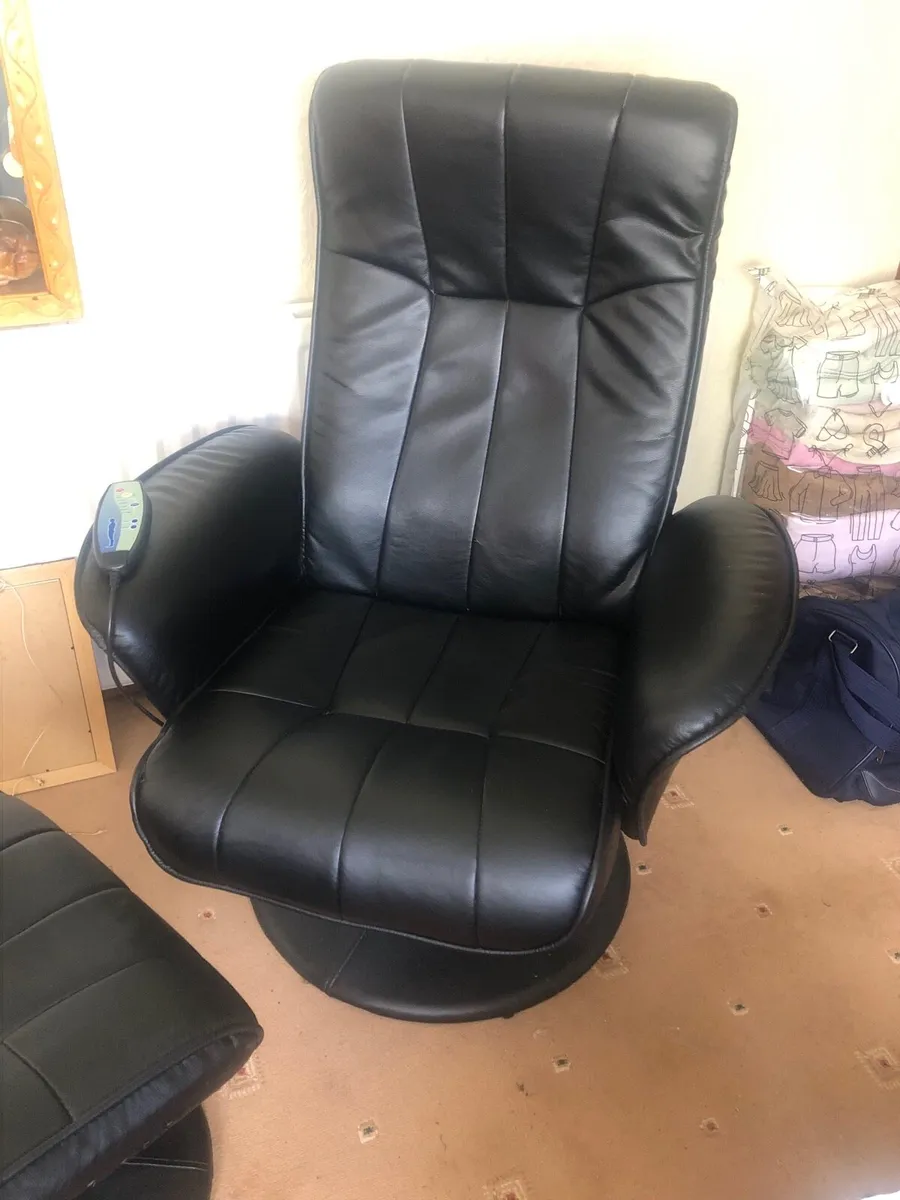 Electric massage chair - Image 1