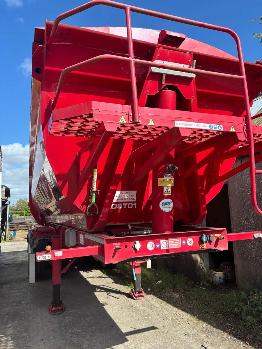 Fruehauf Halfpipe Tipping Trailer - Image 2