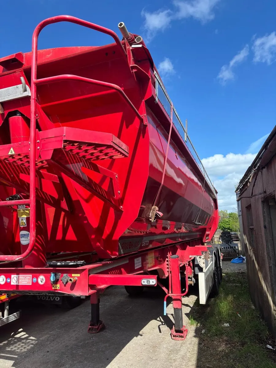 Fruehauf Halfpipe Tipping Trailer - Image 1