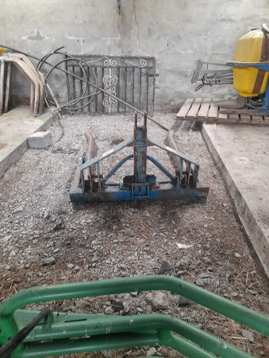 Mower, tedder and soft hands - Image 2