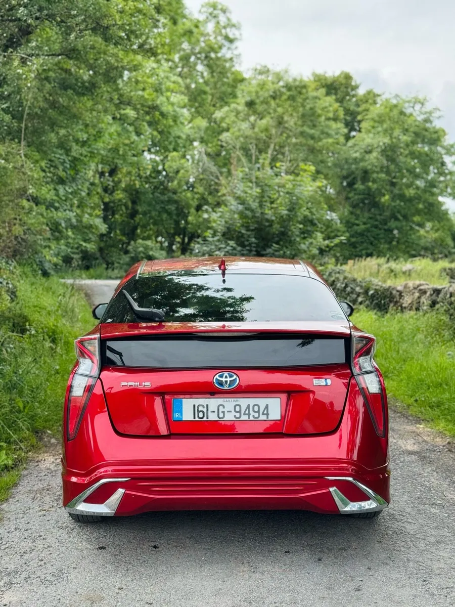 Toyota Prius AUTOMATIC 1.8 2016 HYBRID / 128K KM - Image 4