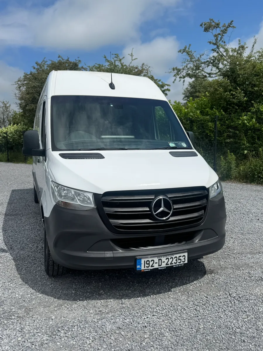 Zero deposit finance LWB RWD Sprnter - Image 2
