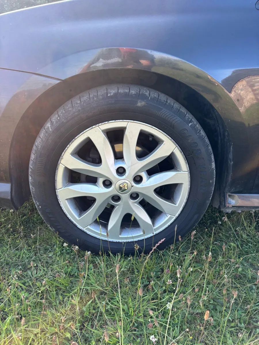 Renault Laguna - Image 4