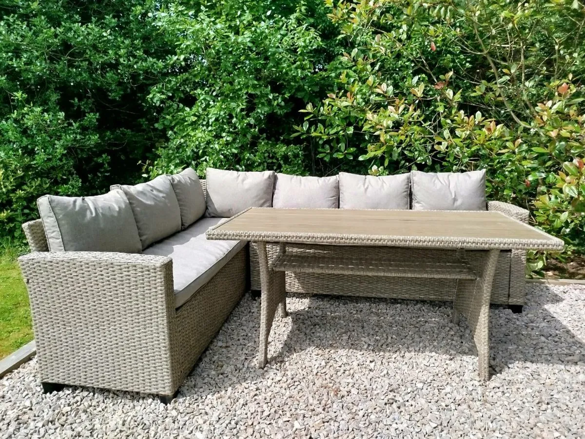 Garden dinning set - Image 1