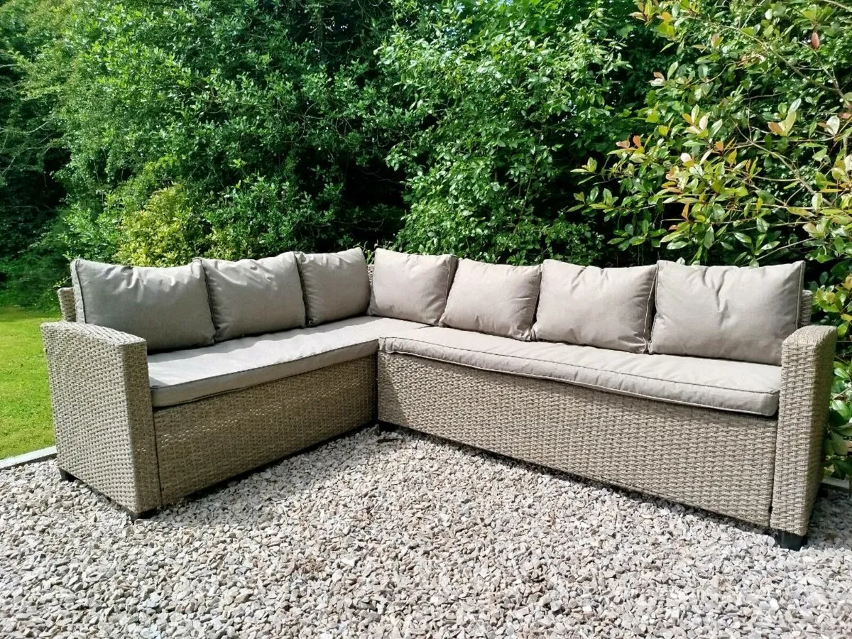 Garden dinning set - Image 2