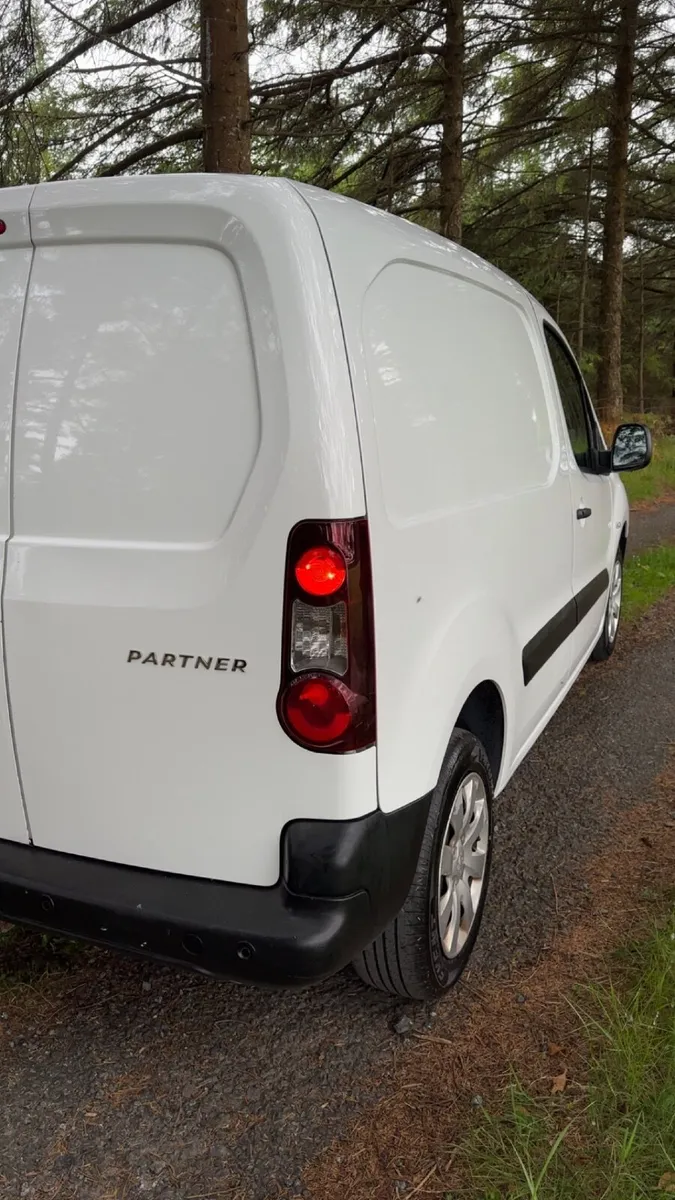 Peugeot Partner (good spec) - Image 3