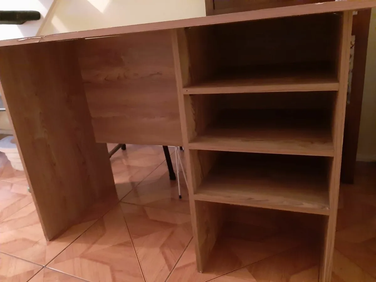 Desk - Image 2