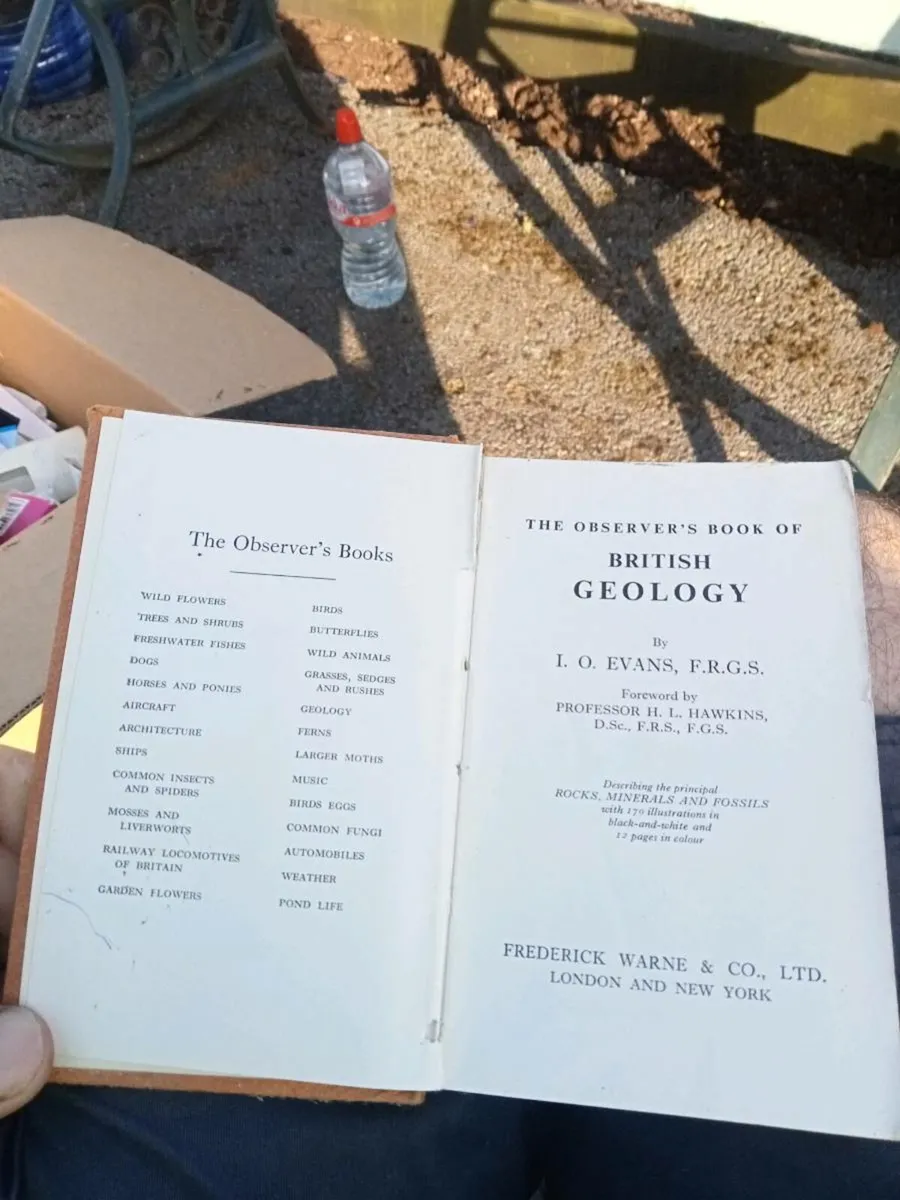 Old book - Image 2