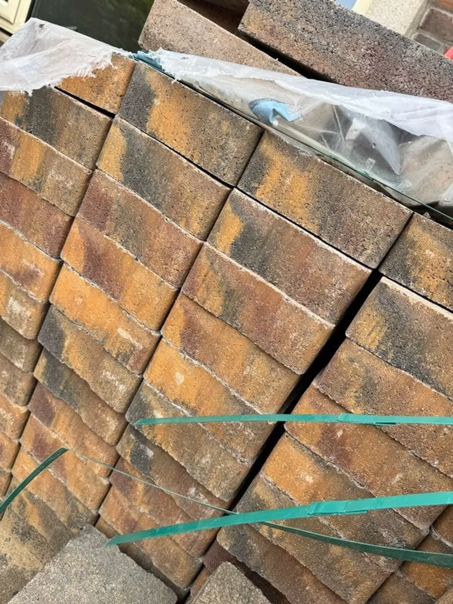 Roadstone Aqua Castlestone Curragh Blend 60mm - Image 3