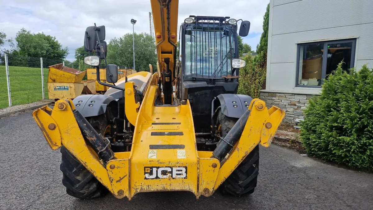 2018 JCB 540-140 - Image 3